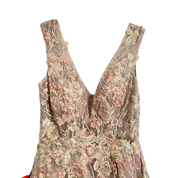 Mac Duggal Floral Embroidered V Neck Sparkle Ball Gown Women's Sz 2 NEW $798 - Picture 4 of 9